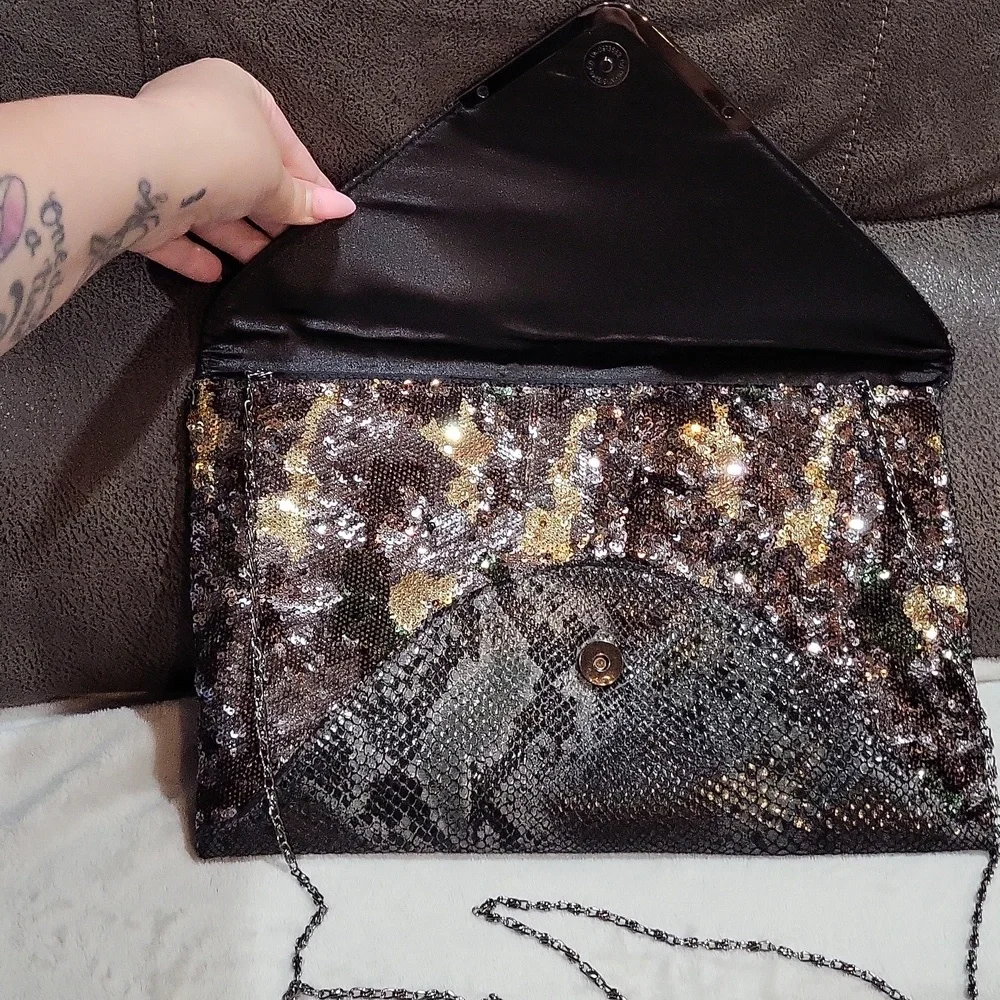 Big Buddha Clutch Bag - Picture 5 of 16